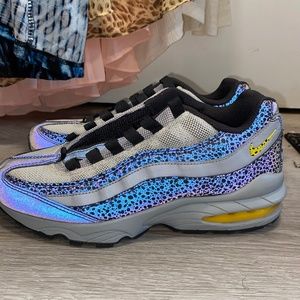 Size 6.5 - Nike Air Max 95 SE Reflective Amarillo 2019